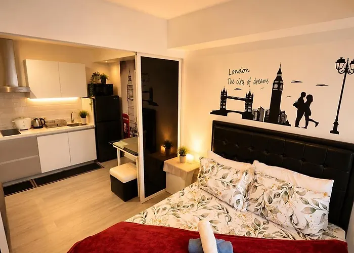Azure Urban By Oasis Apartment *
